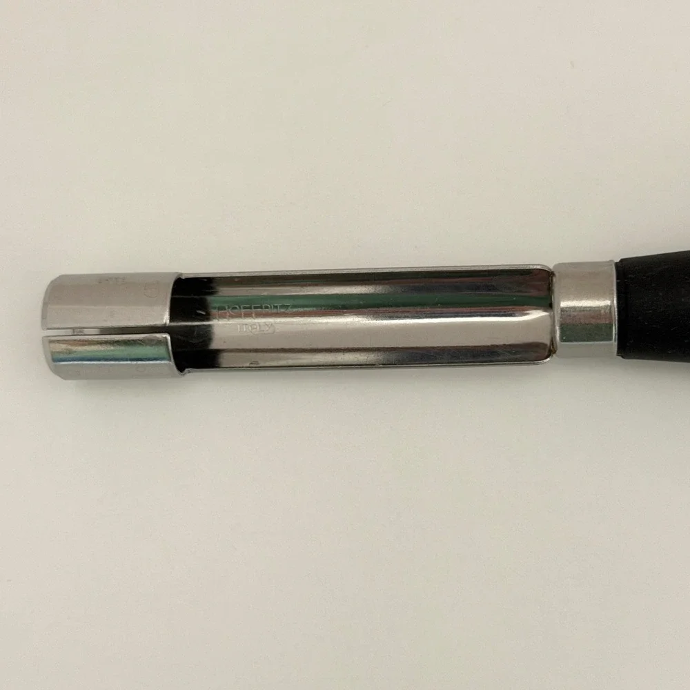Hoffritz Apple Corer Black Silver‎ Stainless Steel Fruit Prep Kitchen Tool